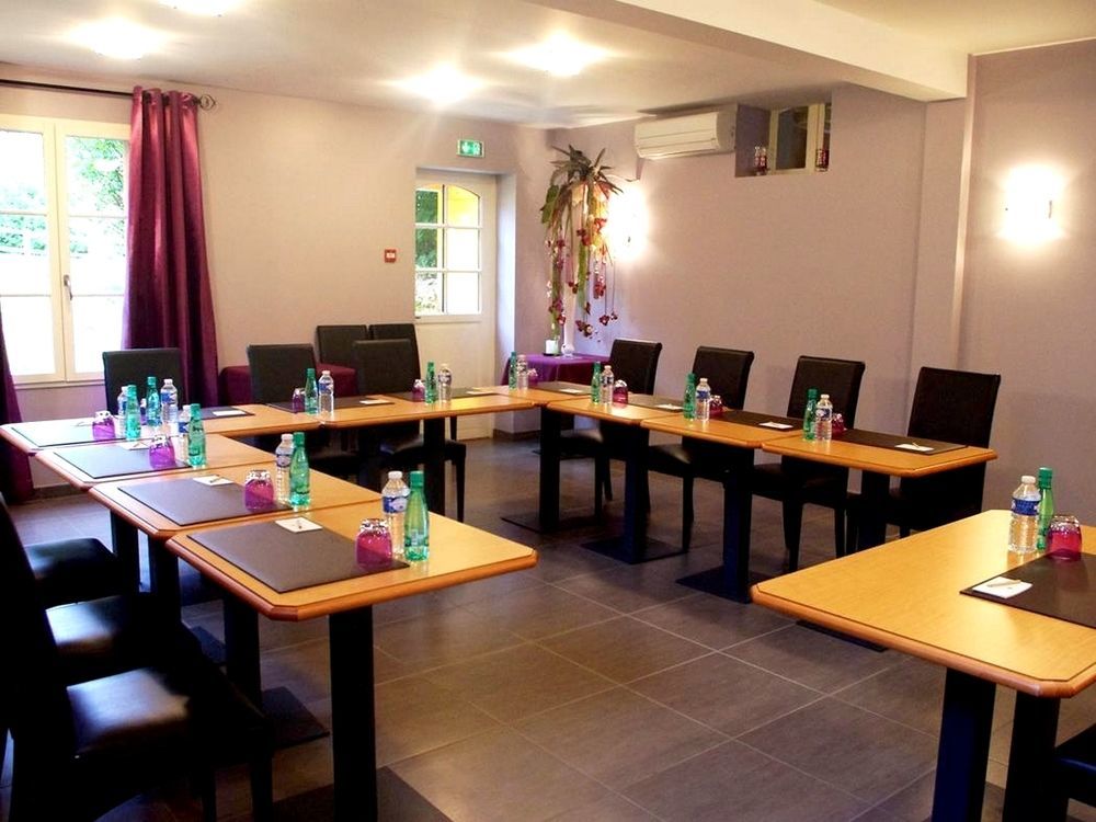Logis-Hotel Restaurant Auberge Les Vallees Du Perche Vichères المظهر الخارجي الصورة